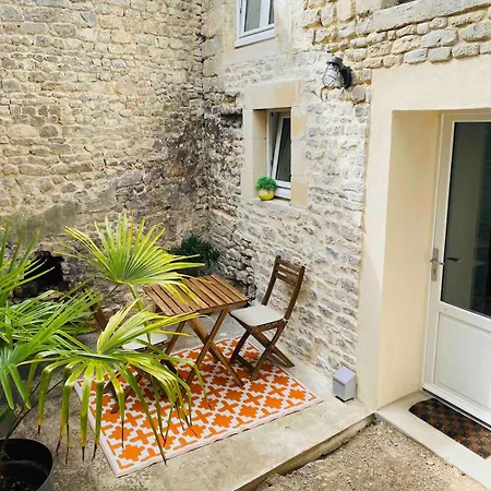 Duplex House With Small Terrace