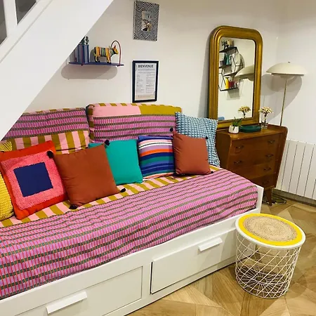 Duplex House With Small Terrace *