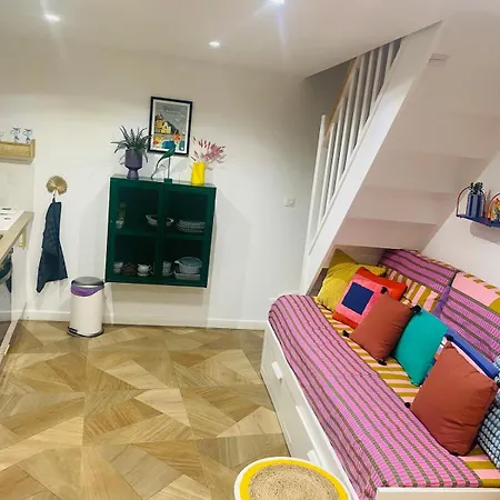 Duplex House With Small Terrace 펜션 *